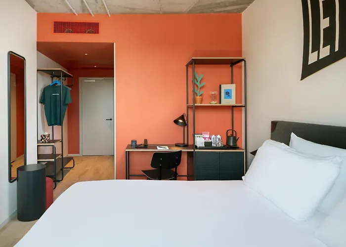 The Social Hub Extended Aparthotel 4*