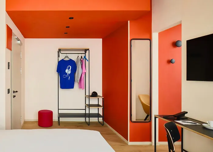 Aparthotel The Social Hub Extended 4*